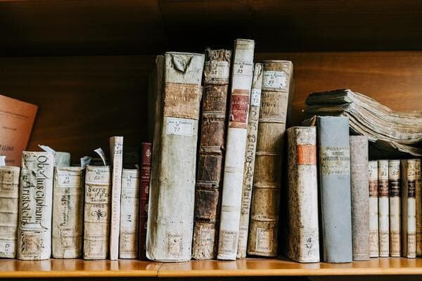 CONSIGLI DI LETTURA 